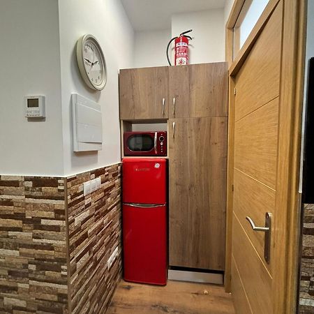 Apartamentos Deluxe Barajas Madrid Dış mekan fotoğraf