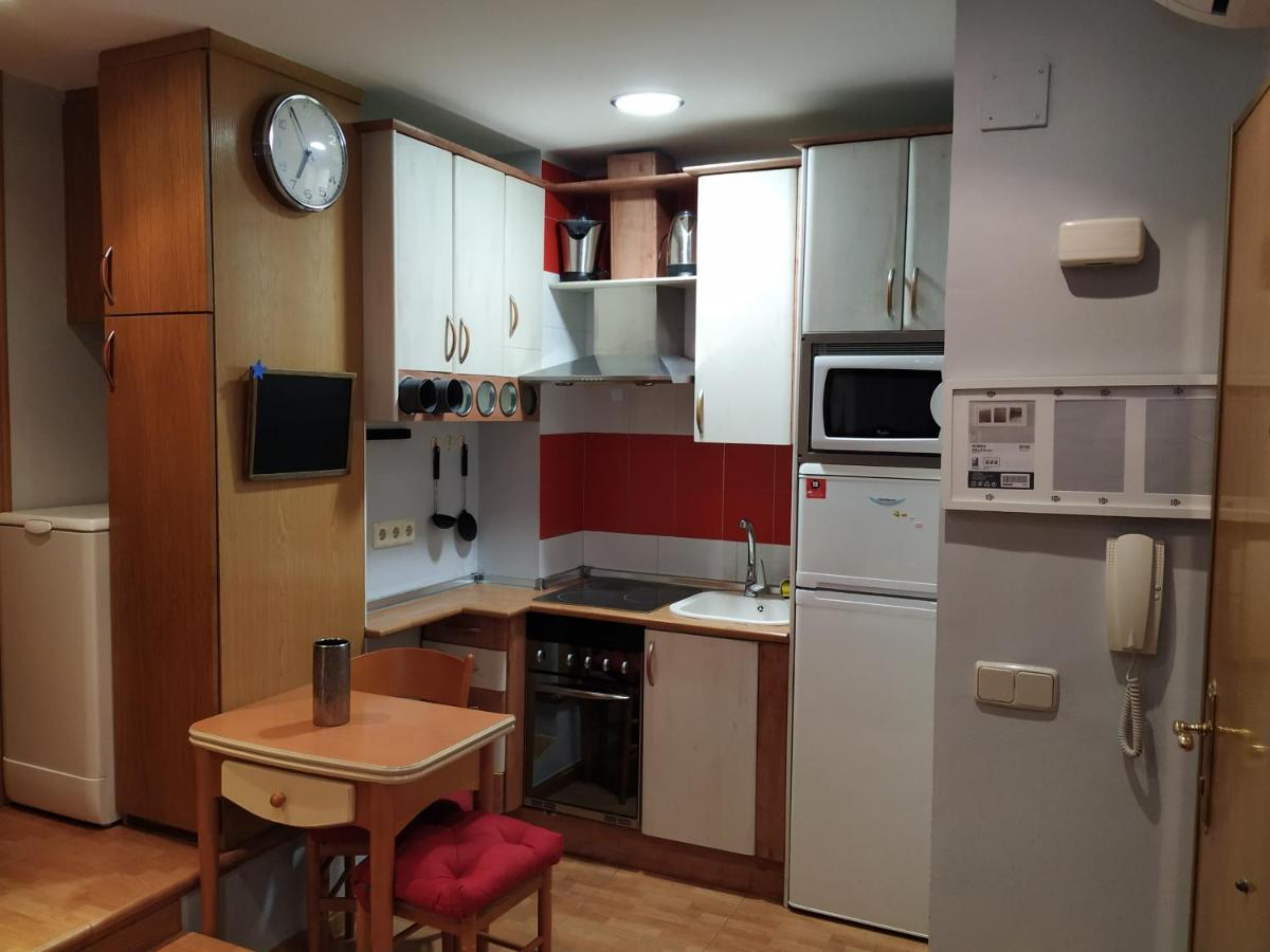 Apartamentos Deluxe Barajas Madrid Dış mekan fotoğraf