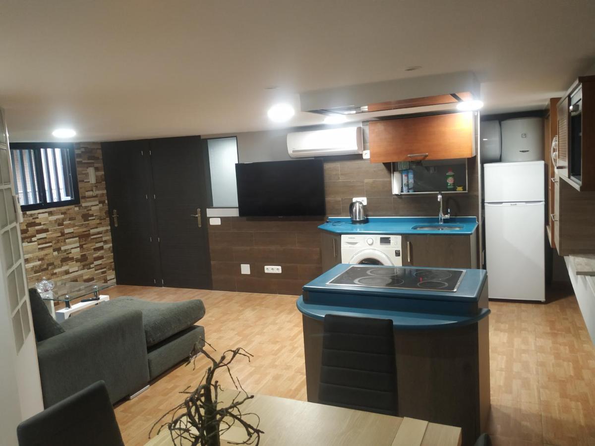 Apartamentos Deluxe Barajas Madrid Dış mekan fotoğraf