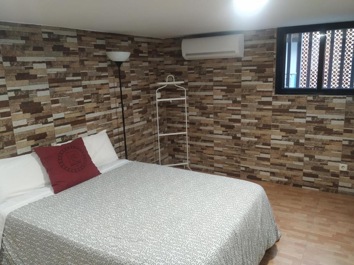 Apartamentos Deluxe Barajas Madrid Dış mekan fotoğraf