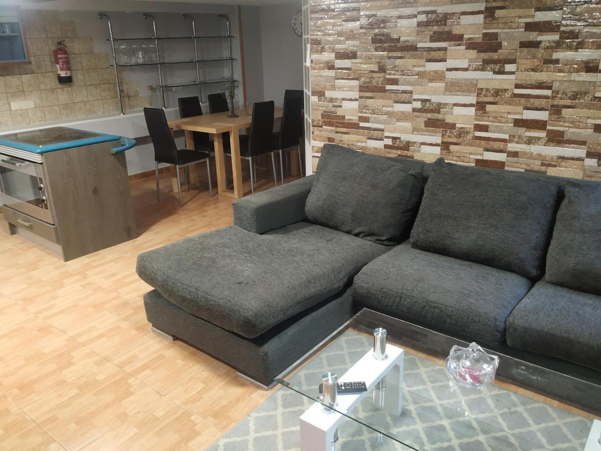 Apartamentos Deluxe Barajas Madrid Dış mekan fotoğraf