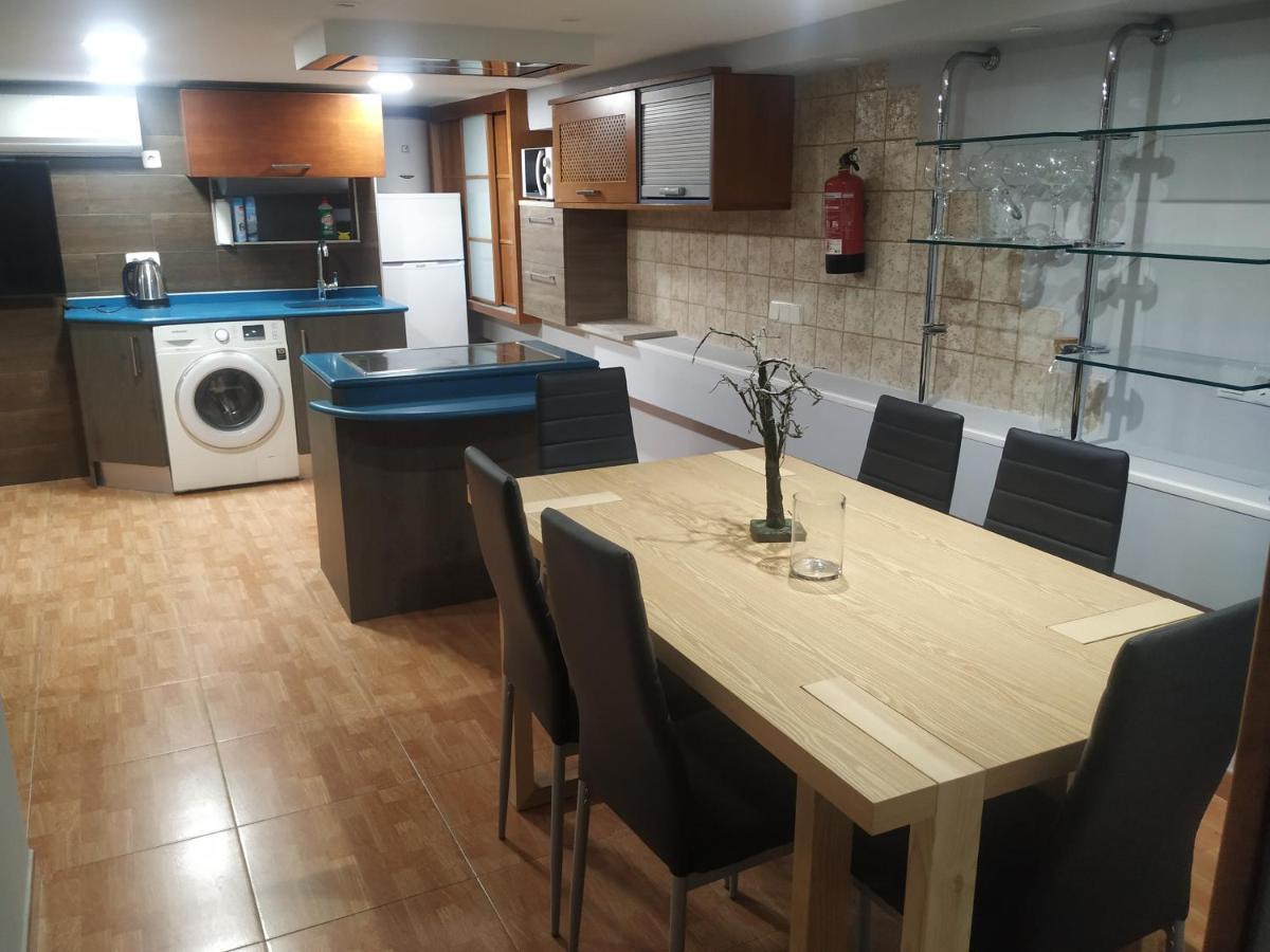 Apartamentos Deluxe Barajas Madrid Dış mekan fotoğraf