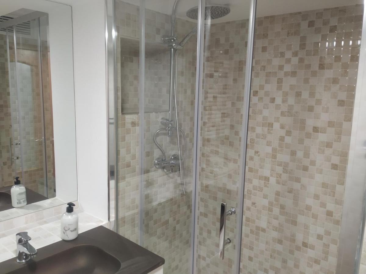 Apartamentos Deluxe Barajas Madrid Dış mekan fotoğraf