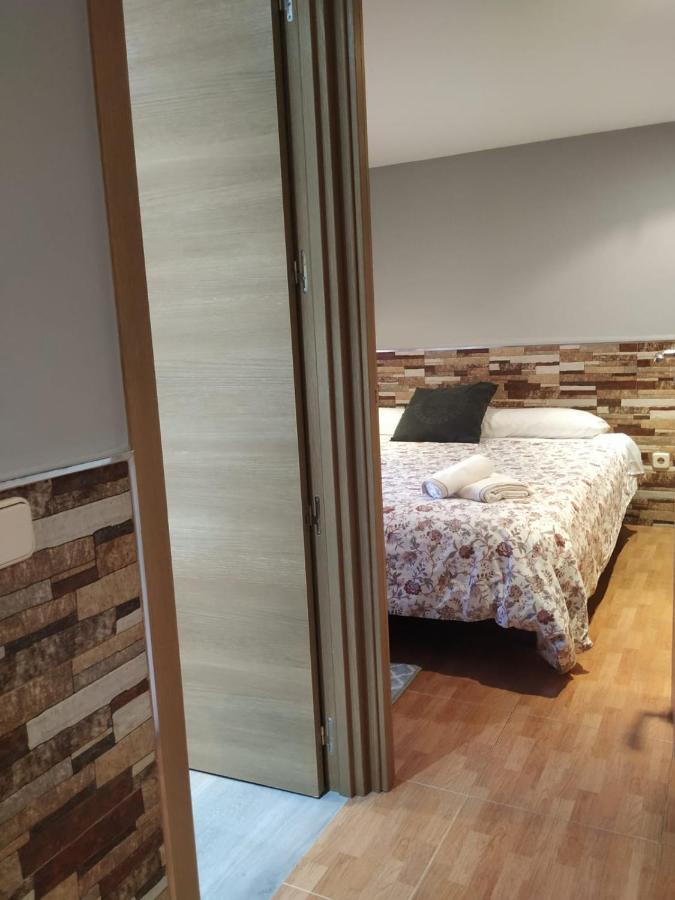 Apartamentos Deluxe Barajas Madrid Dış mekan fotoğraf