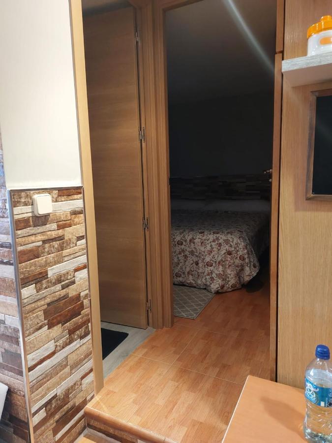 Apartamentos Deluxe Barajas Madrid Dış mekan fotoğraf